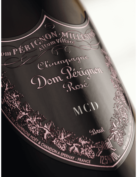 Dom Pérignon Personalisiertes Flaschenschild aus Metall - maximal 3 Buchstaben