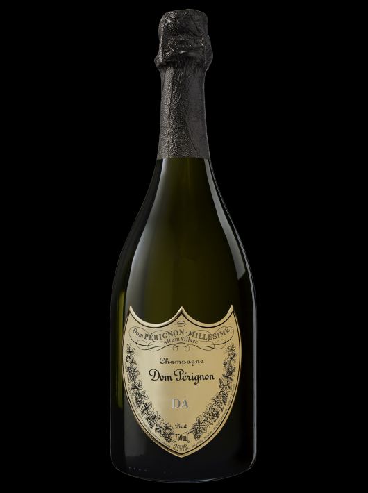 Dom Pérignon Vintage 2013 bouteille personnalisée avec gravure sur bouclier en métal - 75 cl