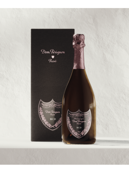 Dom Pérignon Vintage 2009 Rosé Giftbox & Bouteille personnalisés avec gravures sur boucliers en métal - 75 cl