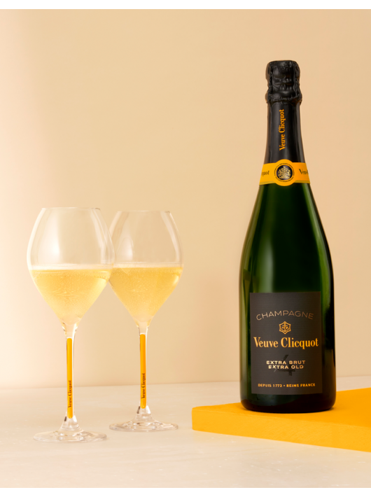 Veuve Clicquot Set aus 2 Gläsern Clicquot + 1 Flasche Extra Old 4 - 1 x 75 cl