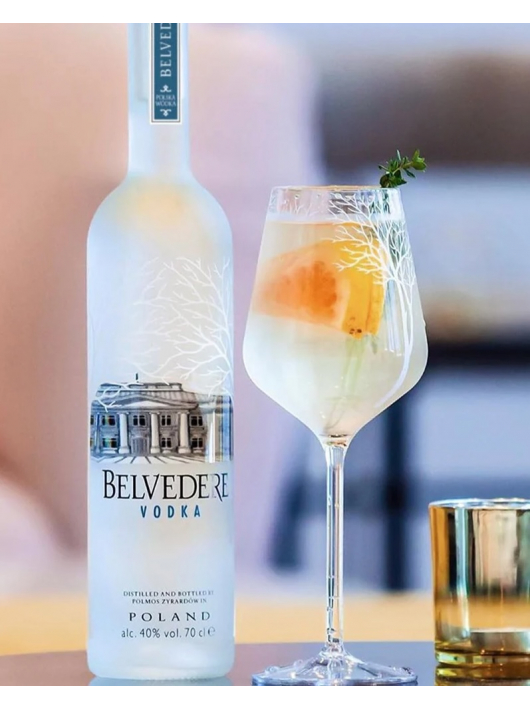 Belvedere Vodka Set aus 2 Gläsern Spritz & 1 Flasche Pure - 40% - 70 cl
