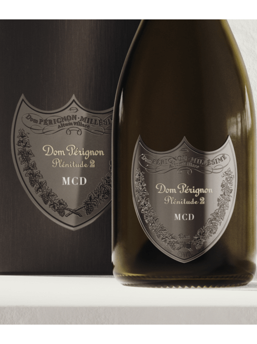 Dom Pérignon P2 Vintage 2006 Giftbox & Bouteille personnalisées avec gravures sur boucliers en métal - 75 cl