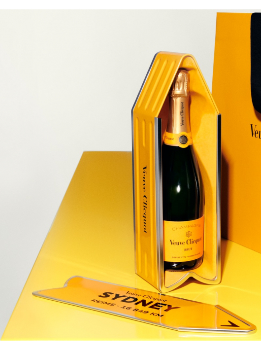 Veuve Clicquot Personalisierte Metal Geschenkbox "ARROW" Yellow Label Brut - 75 cl