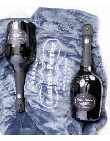 Laurent-Perrier Set 1 Outdoor blanket with embroidered Laurent-Perrier logo & 2 Bottle Grand Siècle Brut N°26 - 2 x 75 cl