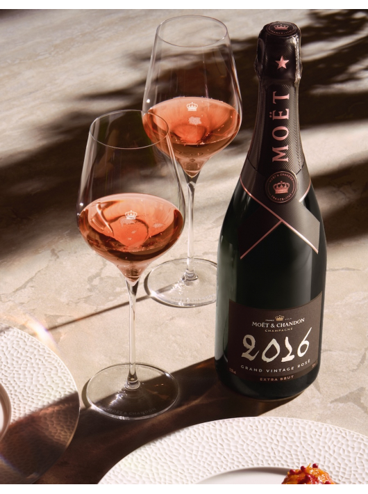 Moët & Chandon Set 2 Glasses & Grand Vintage 2016 Rosé - 75 cl