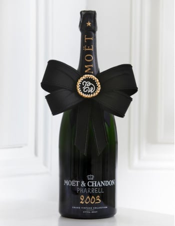 Moët & Chandon X PHARRELL WILLIAMS Grand Vintage 2003 Magnum Wooden Box - 150 cl 2