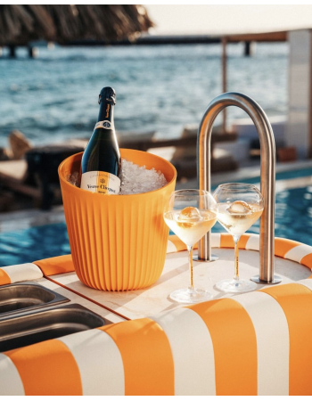Veuve Clicquot Set 2 Rich Glasses & 1 Ice Bucket & 6 Veuve Clicquot Rich - 6 x 75 cl