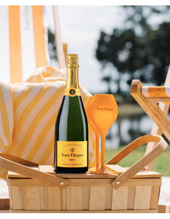 Veuve Clicquot Set 2 TRITAN Glasses & 6 Brut Yellow Card - 6 x 75 cl