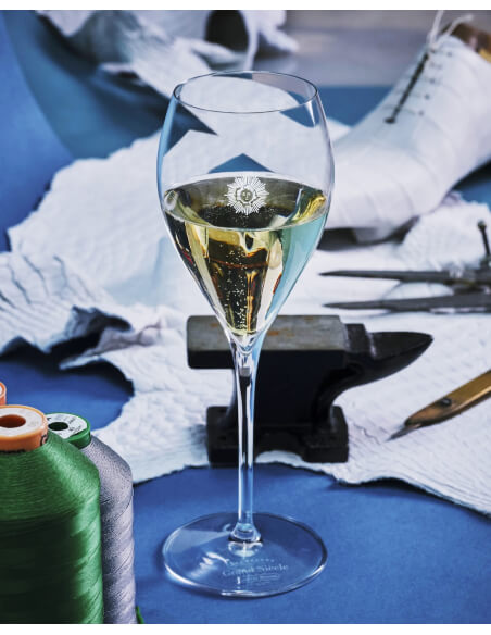 Laurent-Perrier 2 Gläser Grand Siècle 33 cl mit Markierung 10 cl