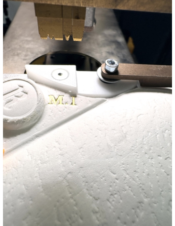 Ruinart Personalisierung Second SKIN maximal 3 goldene Buchstaben