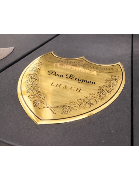 Dom Pérignon Vintage 2015 Giftbox with engraving on metal shield - 75 cl