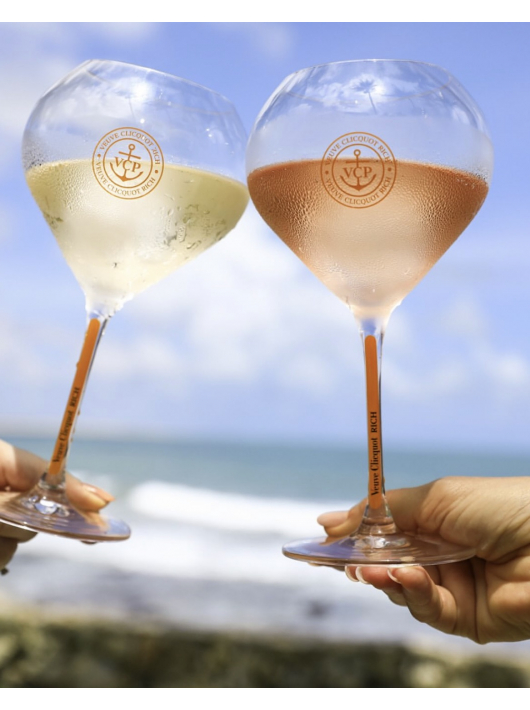 Veuve Clicquot 2 Glasses Rich