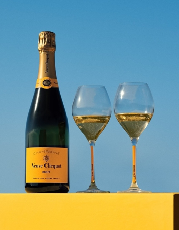 Veuve Clicquot Set 2 Gläser & 1 Carte Jaune Brut - 75 cl