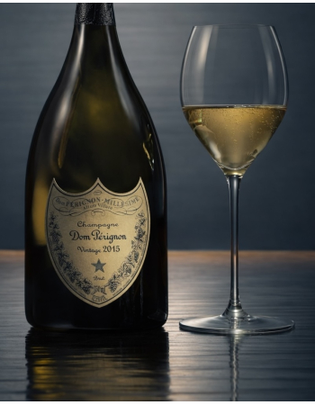 Dom Pérignon SET AUS 2 GLÄSERN 40 CL + 1 Giftbox VINTAGE 2015 - 1 X 75 CL