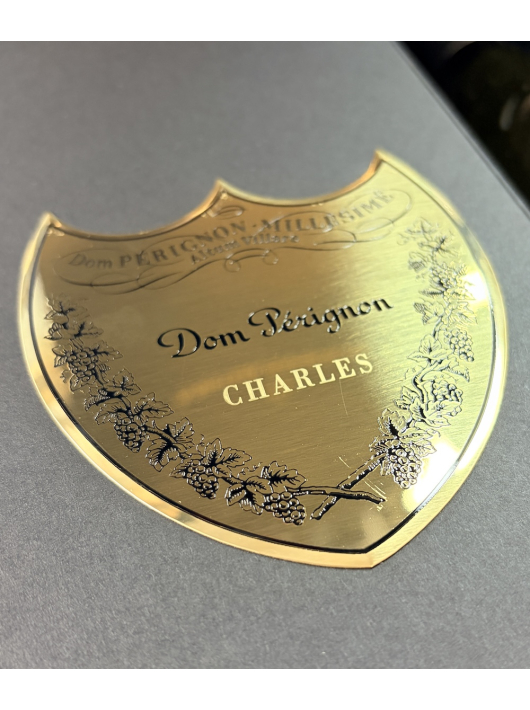 Dom Pérignon Individuelles Metallschild für Schatulle - maximal 8 Buchstaben