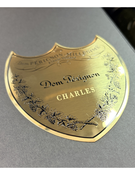Dom Pérignon Individuelles Metallschild für Schatulle - maximal 8 Buchstaben