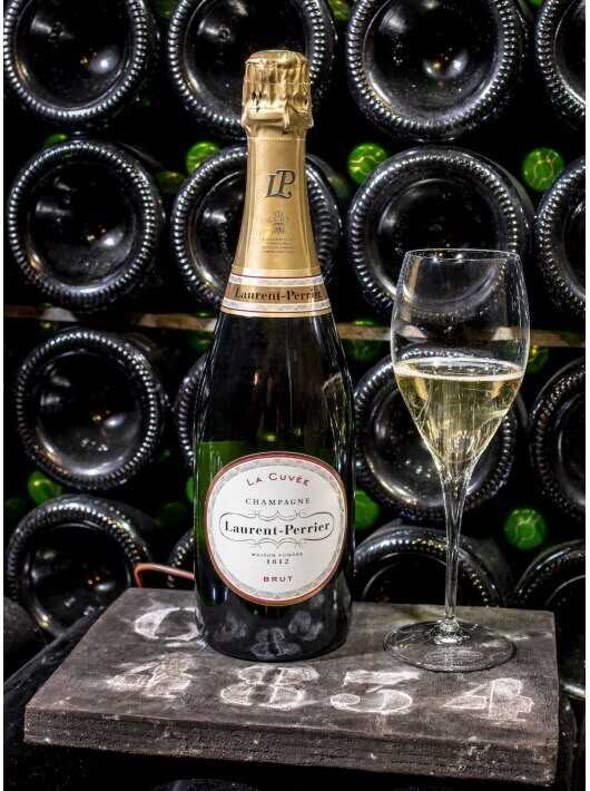 Laurent-Perrier La Cuvée Brut & 2 Gläser, Limited Edition Giftbox - 75 cl